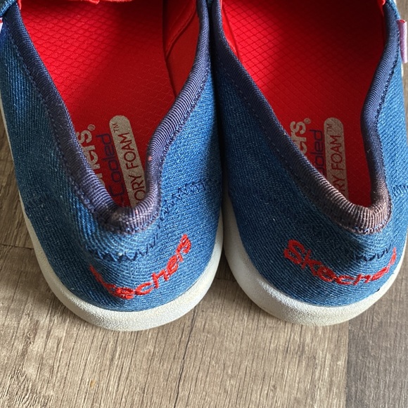 Skechers air cooled Memory Foam shoes size 2.5 - Picture 12 of 12
